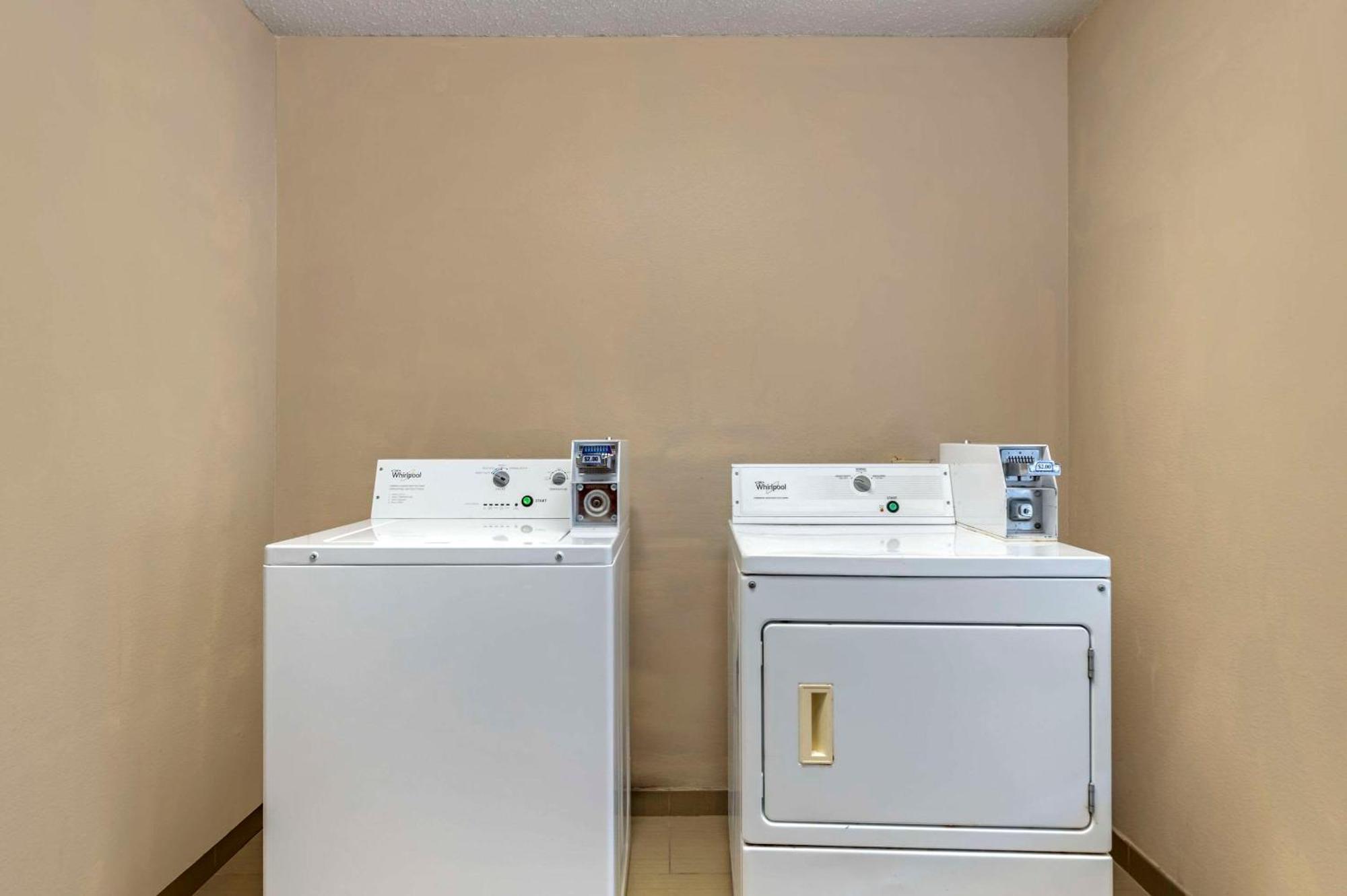 סגווין Comfort Inn & Suites מראה חיצוני תמונה