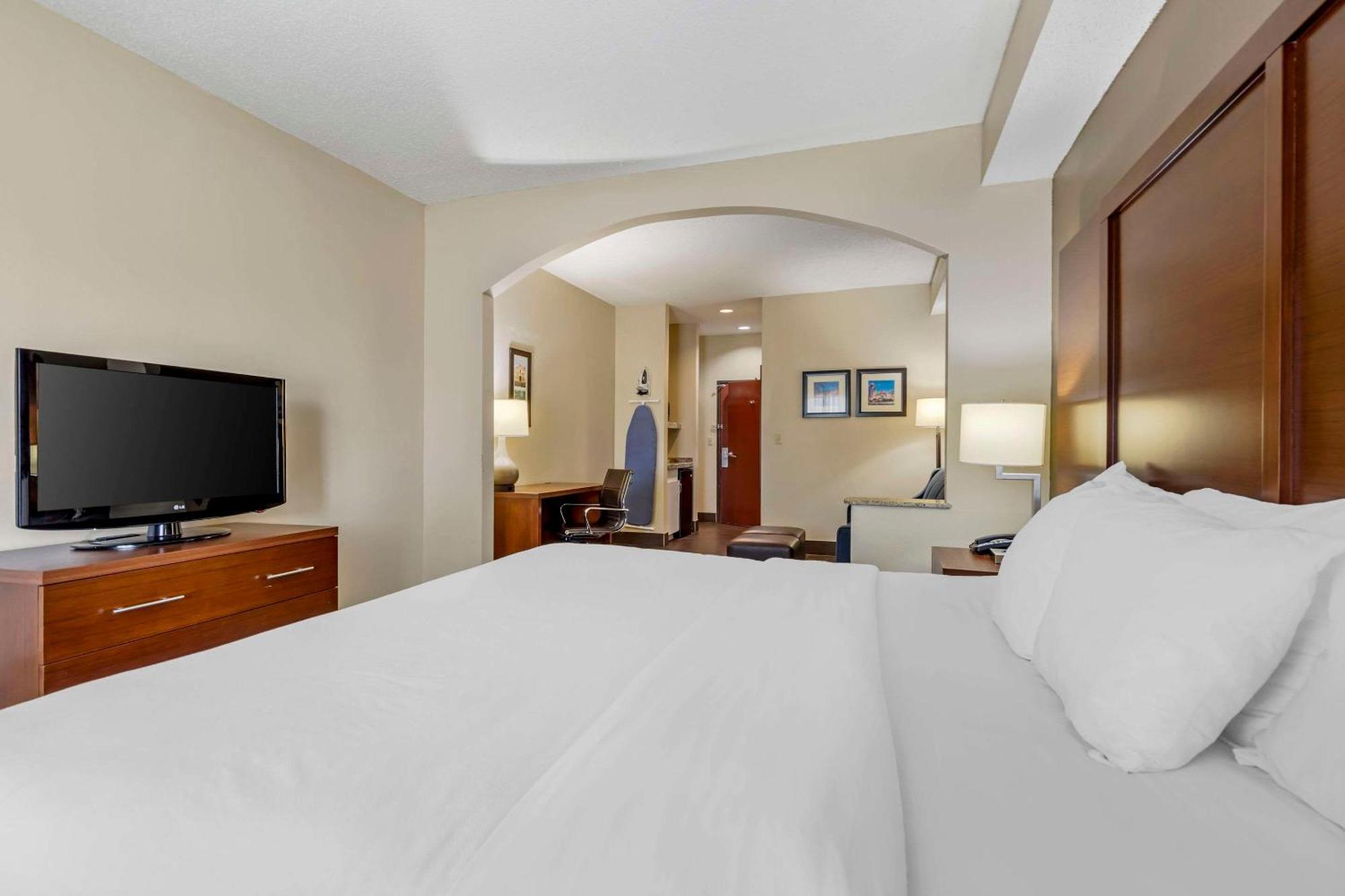 סגווין Comfort Inn & Suites מראה חיצוני תמונה