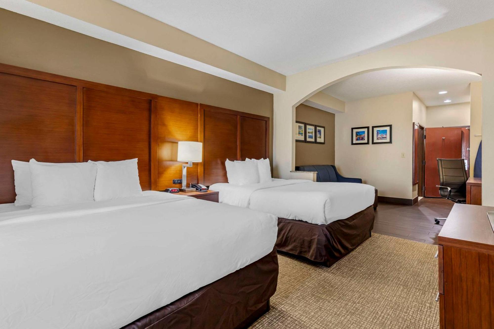 סגווין Comfort Inn & Suites מראה חיצוני תמונה